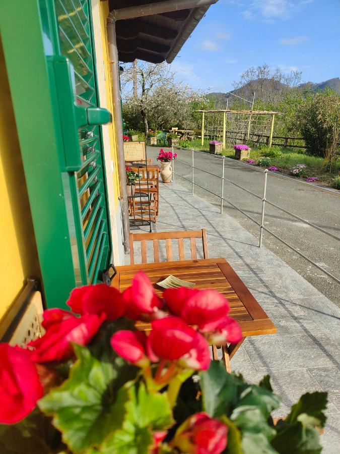 Il Giardino Dei Pavoni Hotel Soviore Exterior foto